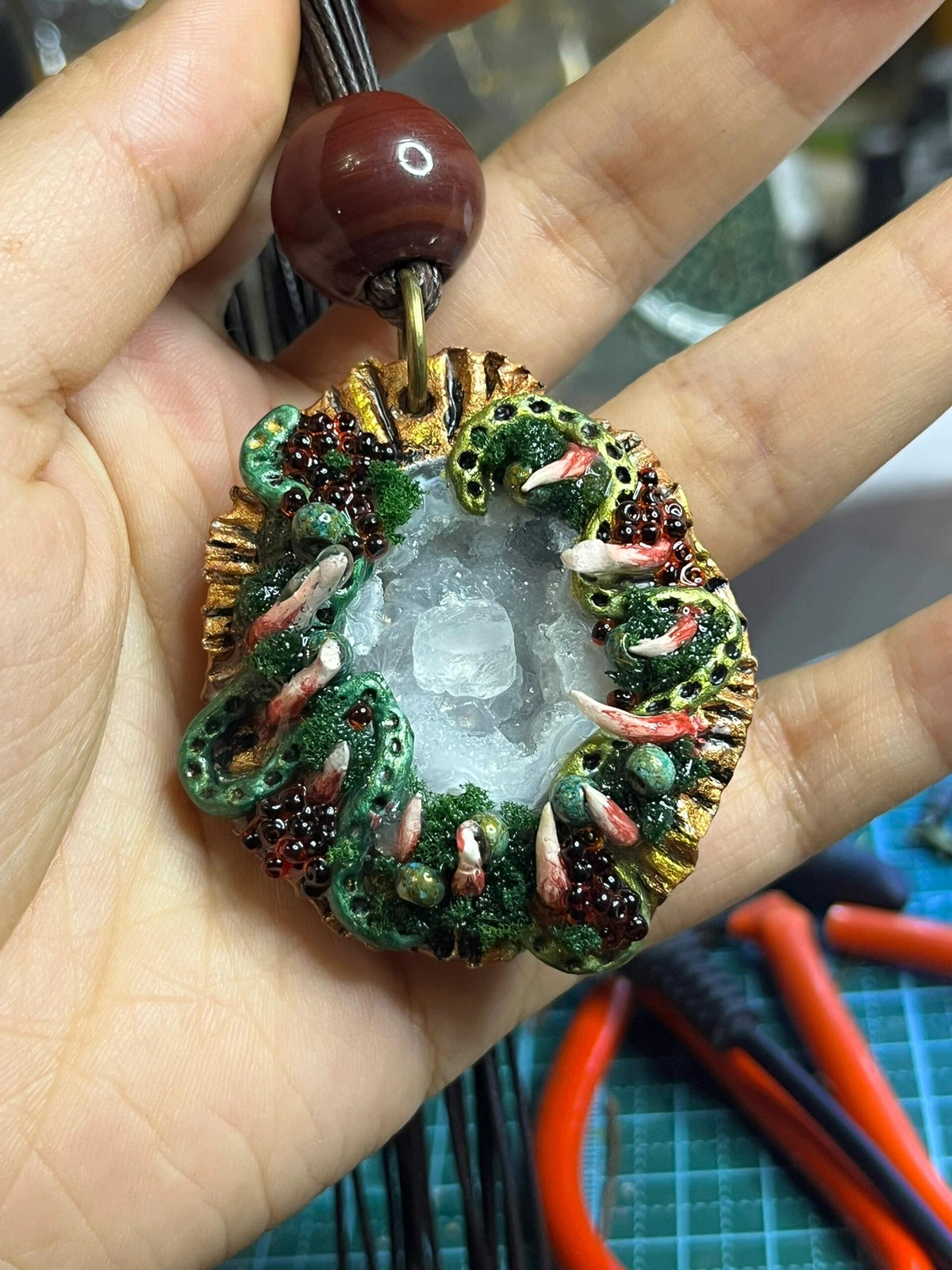 Handcrafted Tribal Beaded Necklace – Ancient Mystique, Modern Edge」