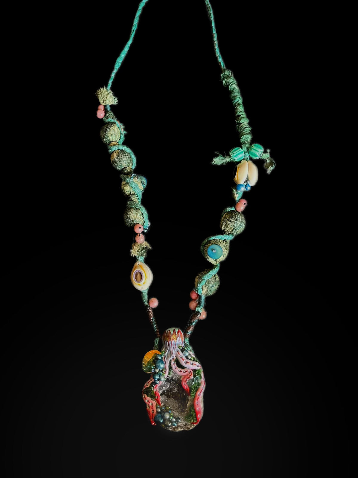 Hand-Painted Deep Sea Octopus Shell Necklace – Mystical Ocean Talisman」