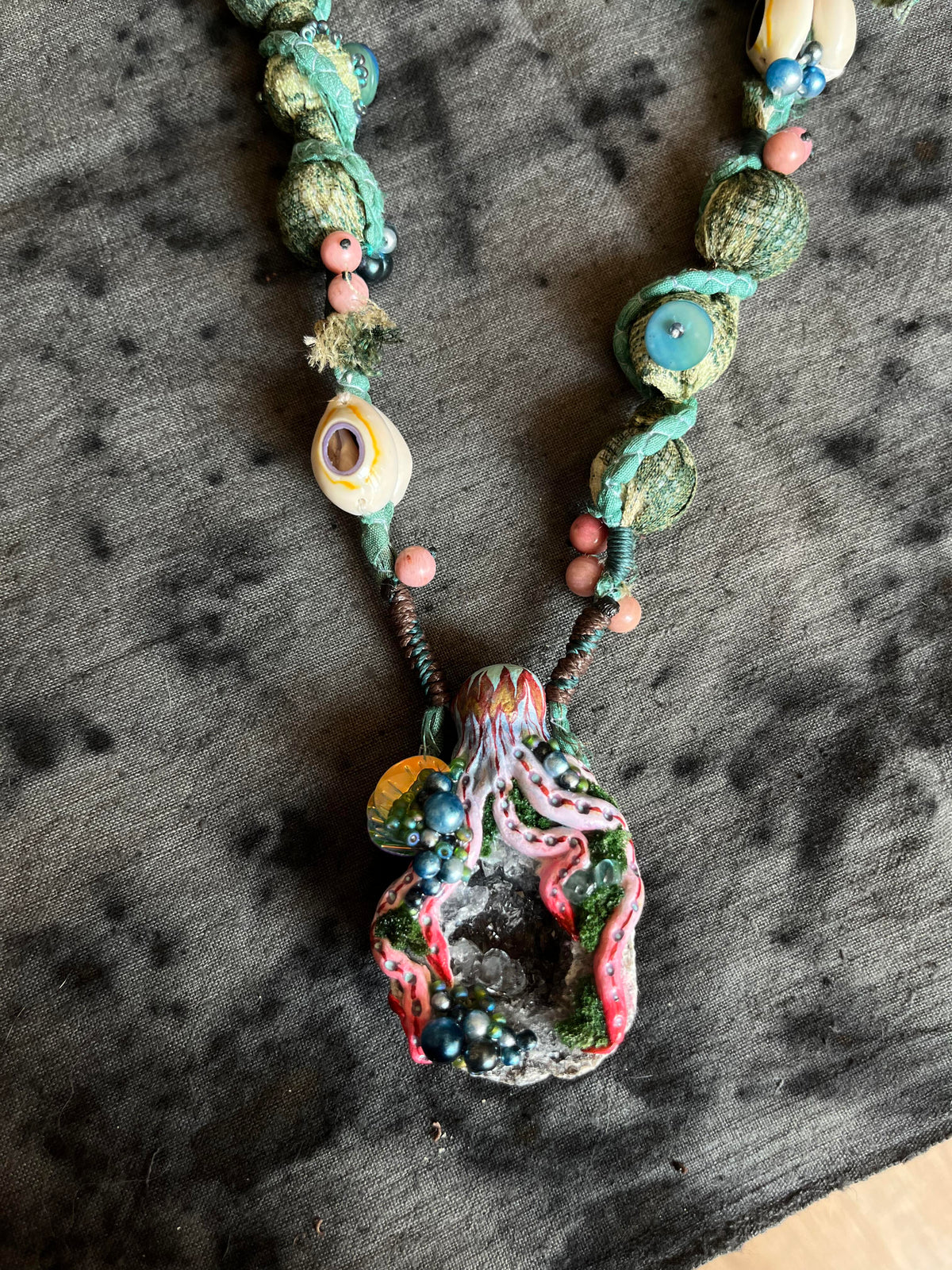 Hand-Painted Deep Sea Octopus Shell Necklace – Mystical Ocean Talisman」