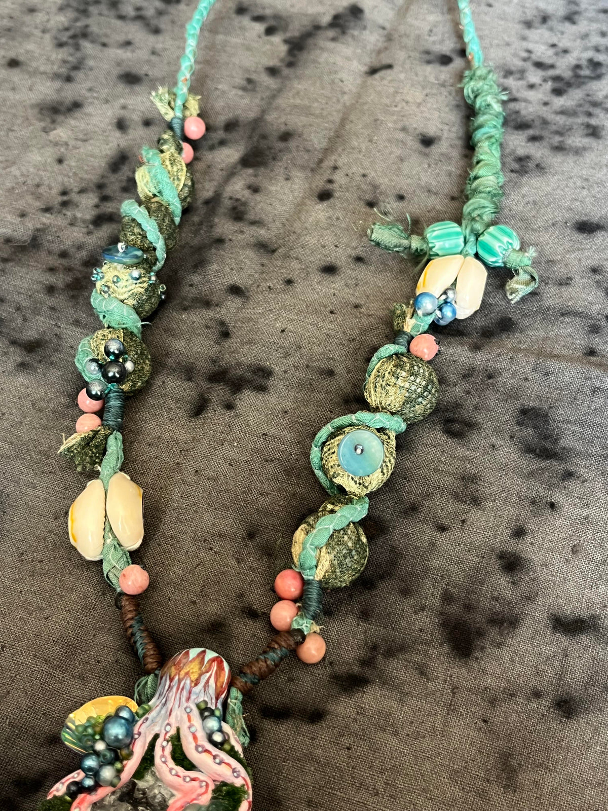 Hand-Painted Deep Sea Octopus Shell Necklace – Mystical Ocean Talisman」