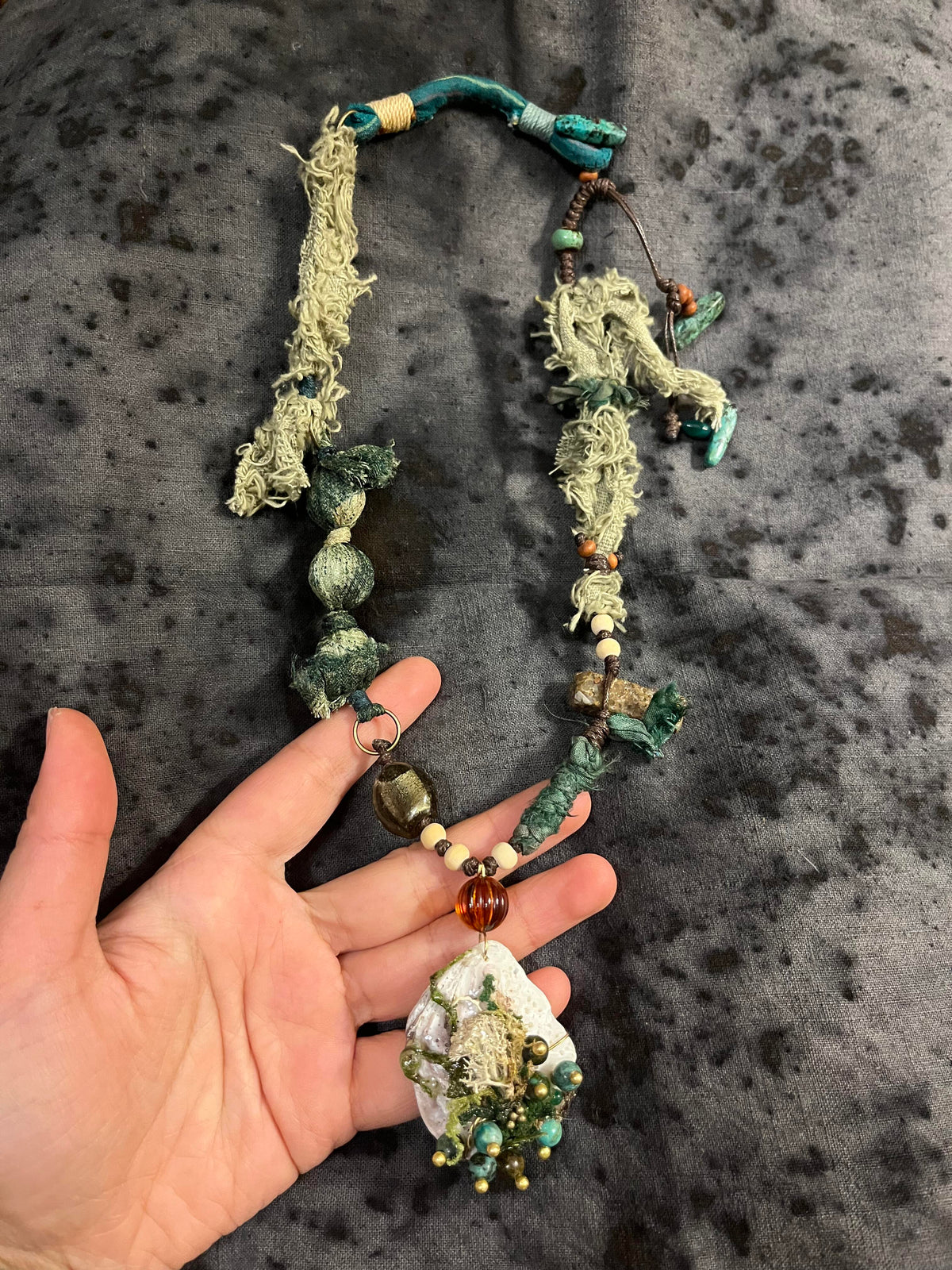 Bold Statement Shell & Malachite Beaded Pendant Necklace