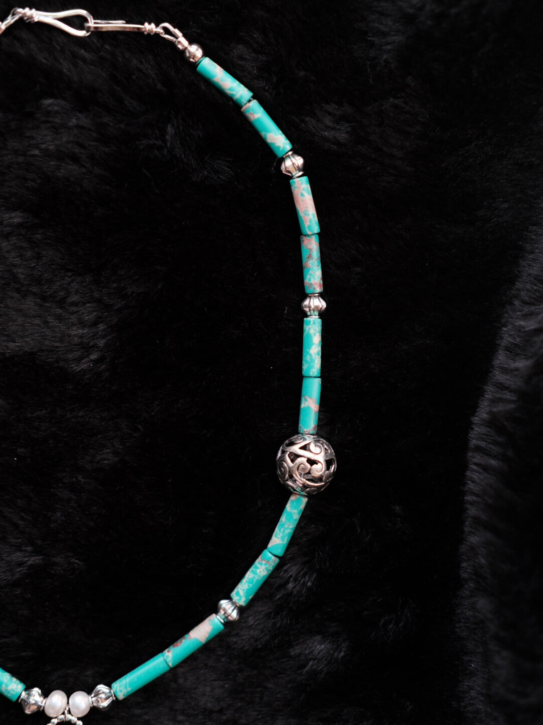 Tribal Malachite & Silver Fan Pendant Necklace – Earth’s Ancient Elegance